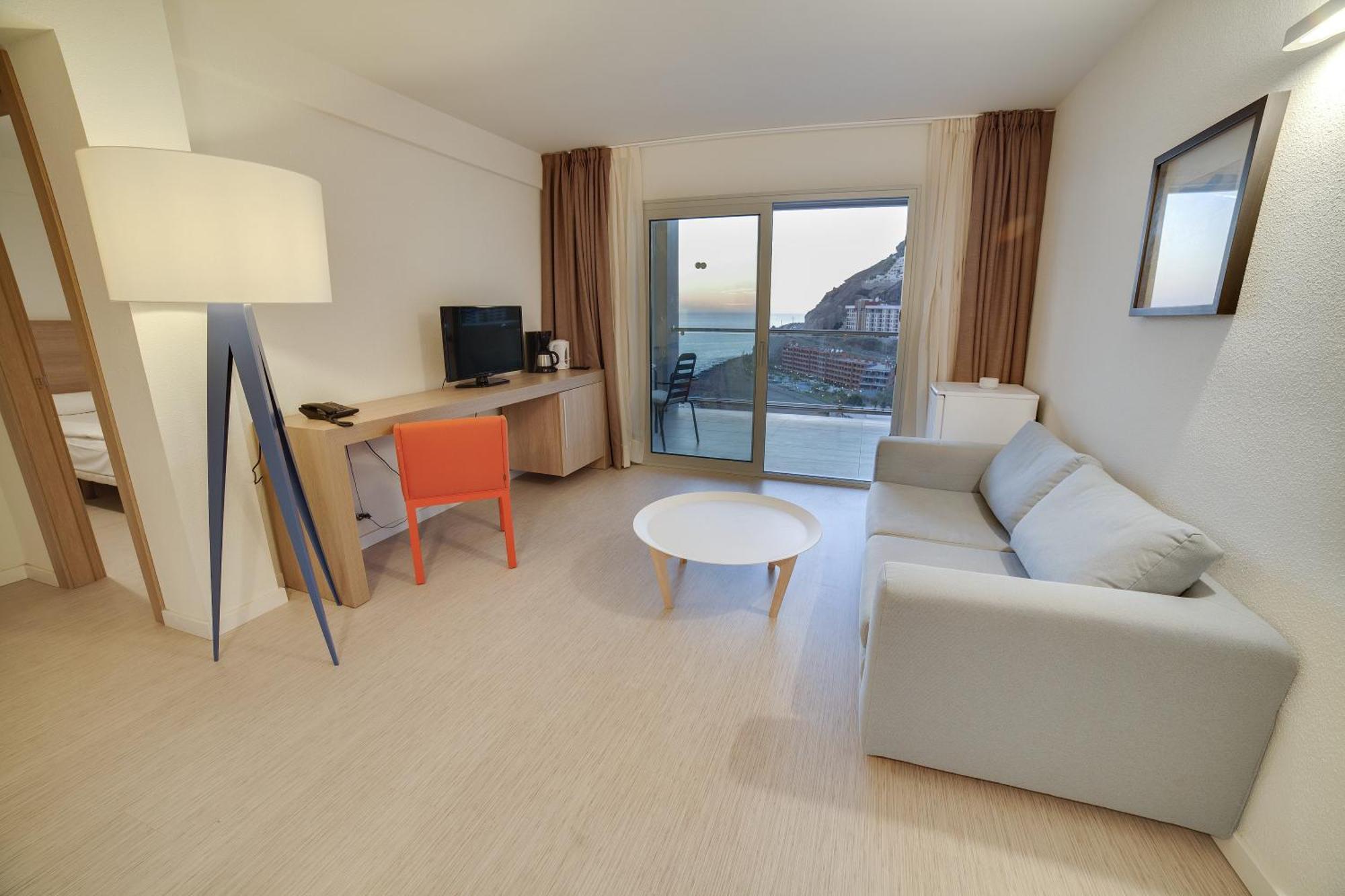 2 Bedroom Suite